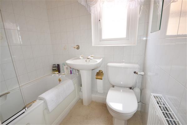 BATHROOM: