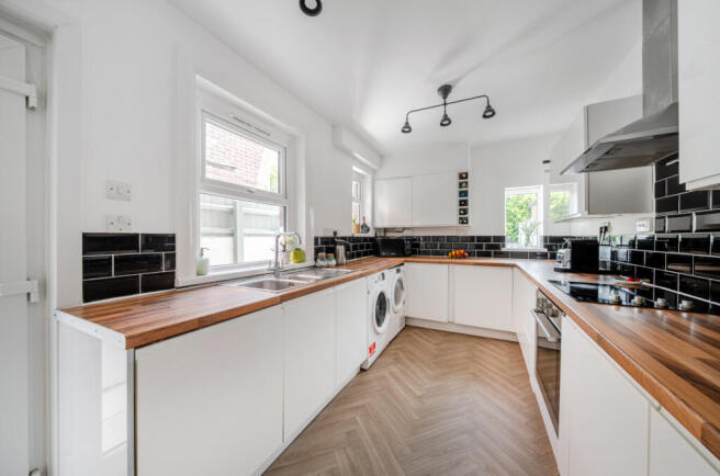 1305437-3-68470fa...