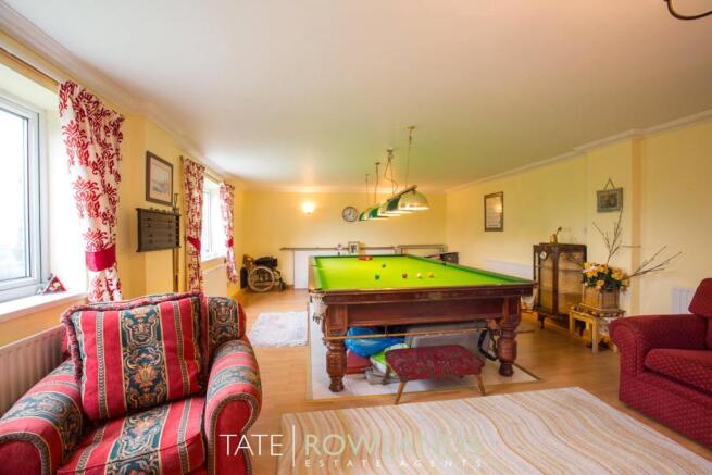 Living/Snooker Room