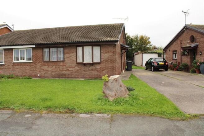 2-bed house on Bryn Elian Grove, Kinmel Bay, Rhyl, Conwy, LL18, £155,000
