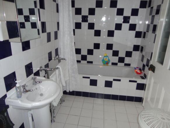 Photo 10