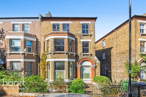 Highland Road, LONDON