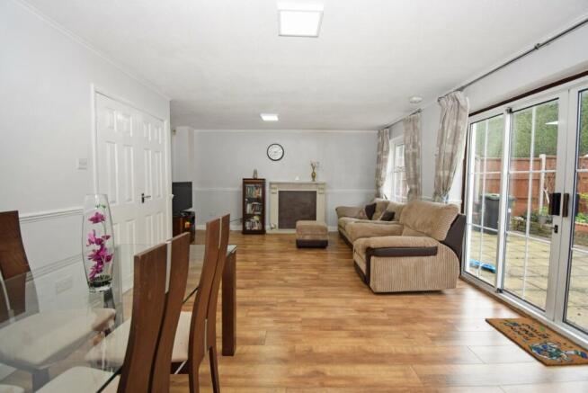 Living/Dining Room