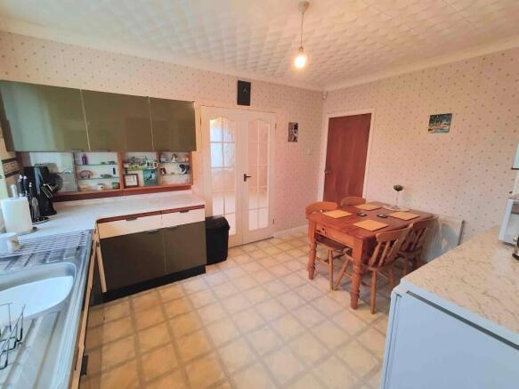 3 bed Detached for sale Image 9