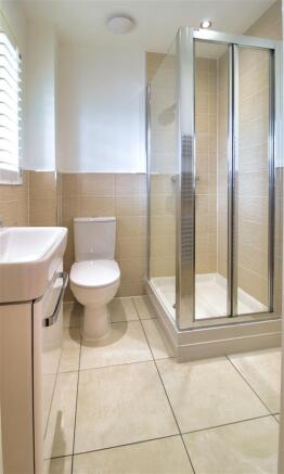 3 bed Semi-Detached to rent Image 12