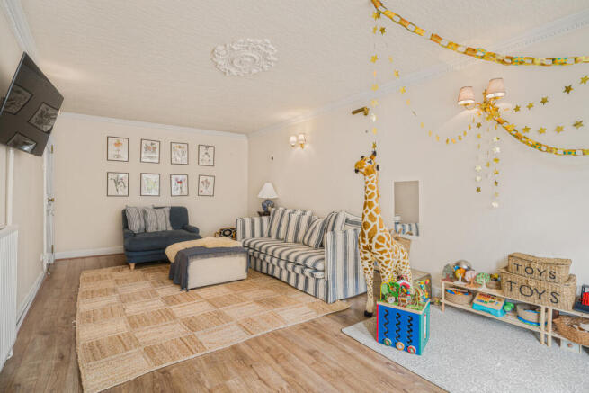 3 bed Detached for sale Image 4
