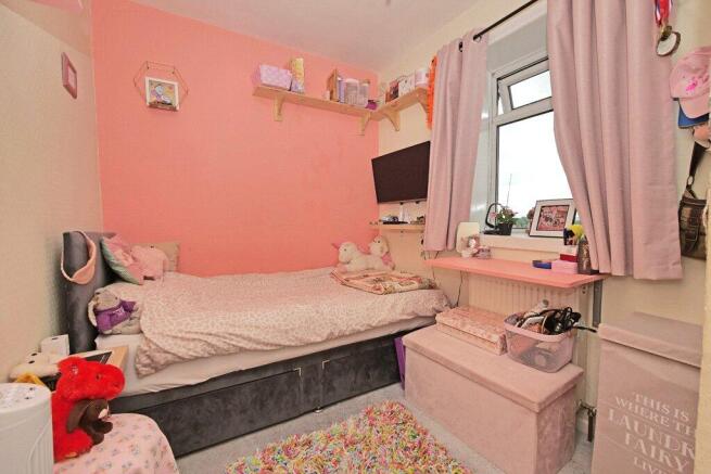 3 bed Semi-Detached for sale Image 10