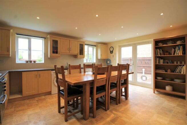 Kitchen/Breakfast