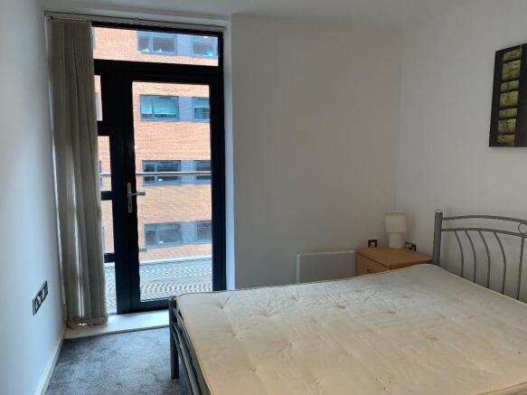 1 bed Flat to rent Image 5