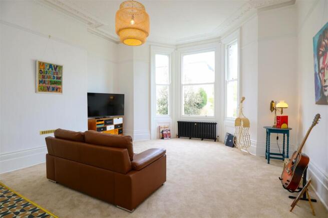 Open-plan kitchen/living room