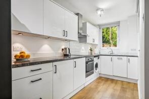 34, Lily Close, London W14 9YA