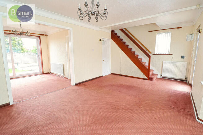 3 bed Semi-Detached for sale Image 6