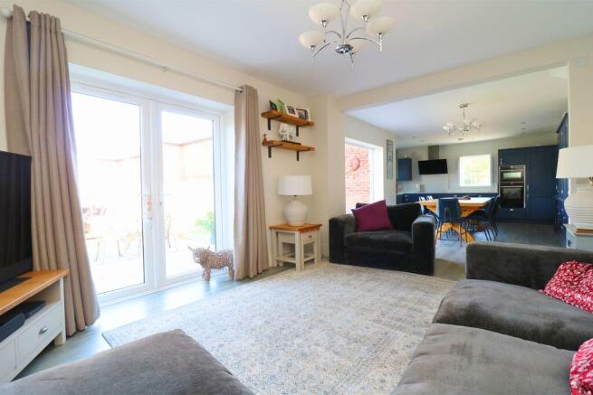 Turnberry Road, Turnberry Estate, Bloxwich photo 4