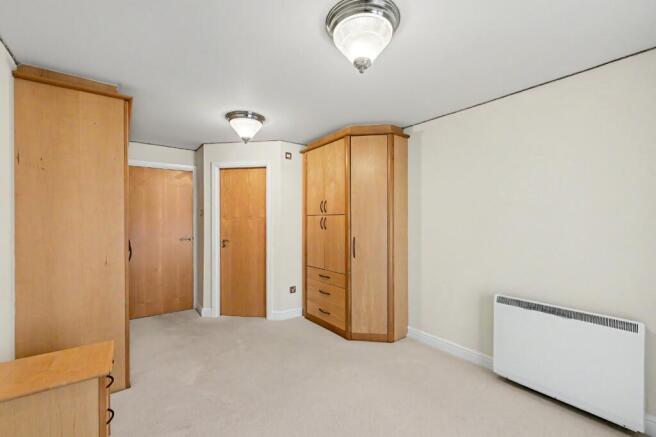 2 bed Flat for sale Image 7
