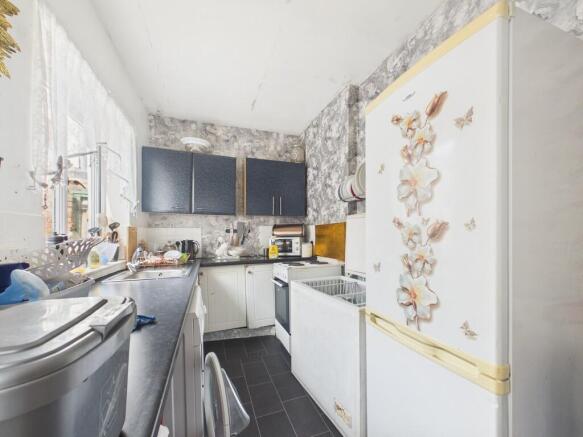 2 bed Terraced for sale Image 5