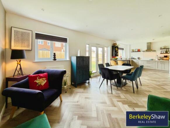 Kitchen/Living/Dining