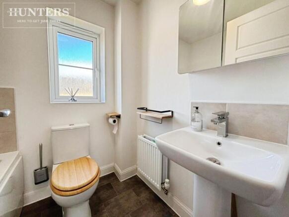 3 bed Semi-Detached for sale Image 12
