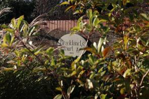 Flat 20, 25 Brooklands Court, Wray Park Road, Reigate RH2 0EE