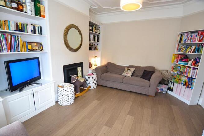 Photo 10