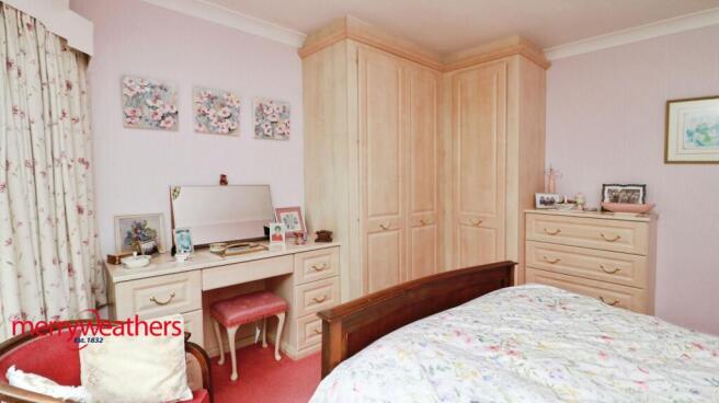 2 bed Detached Bungalow for sale Image 12
