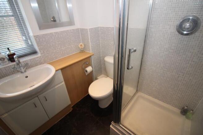 EN SUITE