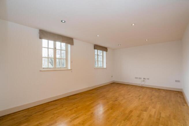 4-Severns-Close--  new living room.jpg