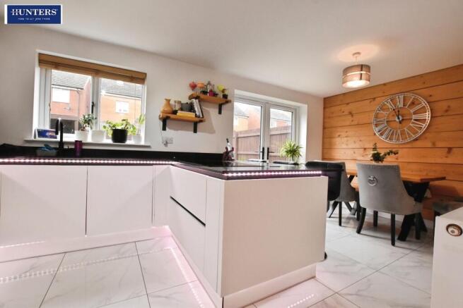 Kitchen diner
