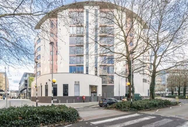 1408567-12-69839a...