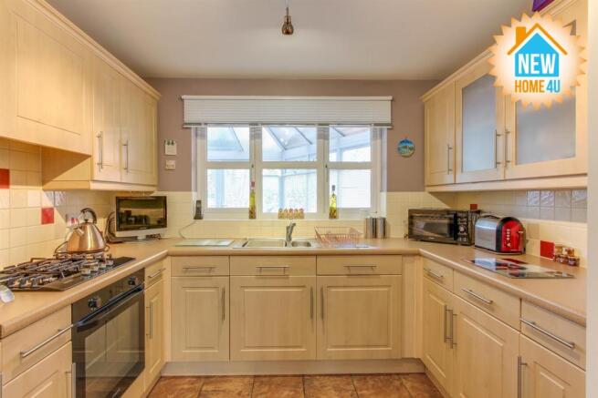 KITCHEN: