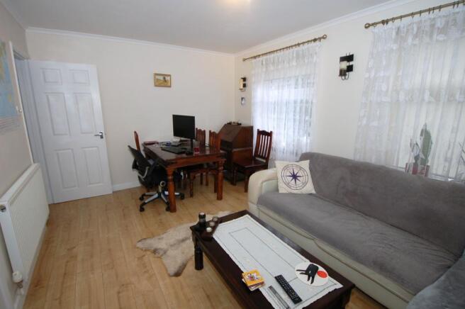 Lounge/dining room