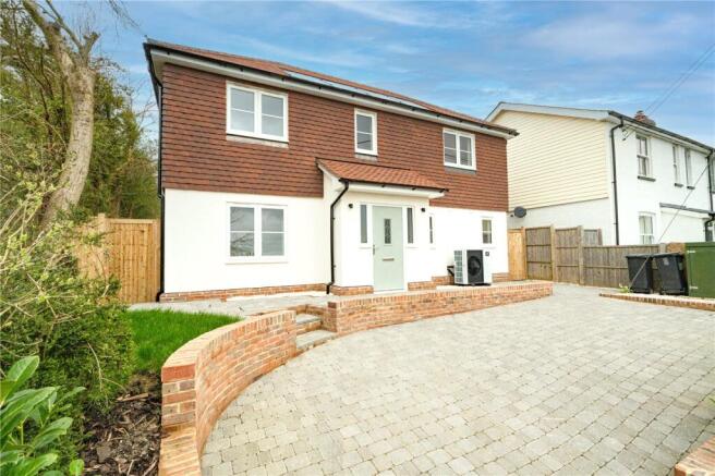 Firgrove Road, Cross In Hand, Heathfield, East Sussex, TN21 photo 4