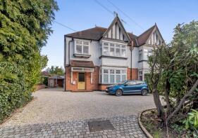 55b, Moss Lane, Pinner HA5 3AZ