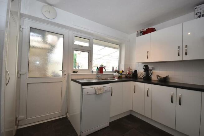 Kitchen ..JPG