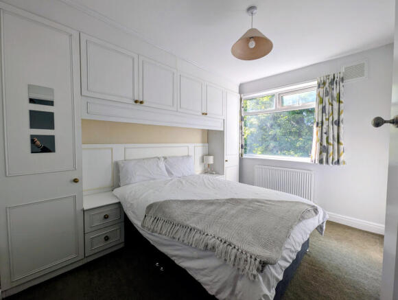 56 Kelso Gardens 1st floor Room