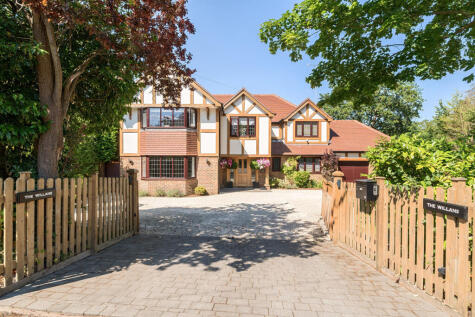 Ridgway, Pyrford, GU22