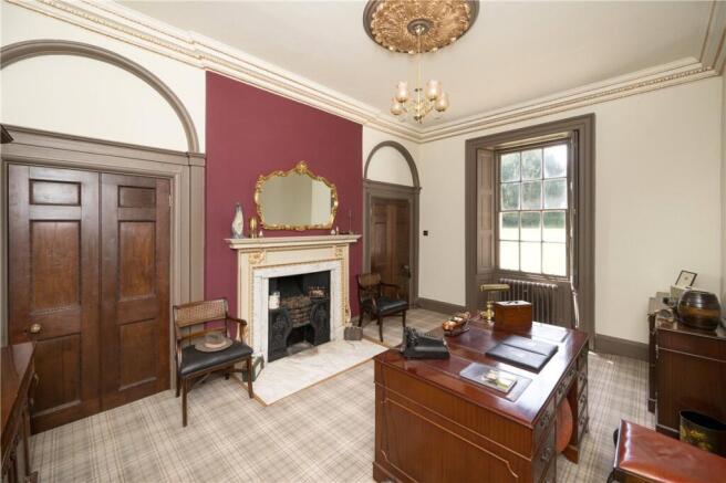 9 bed Detached for sale Image 9