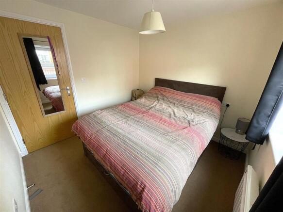 2 bed Apartment for sale Image 11