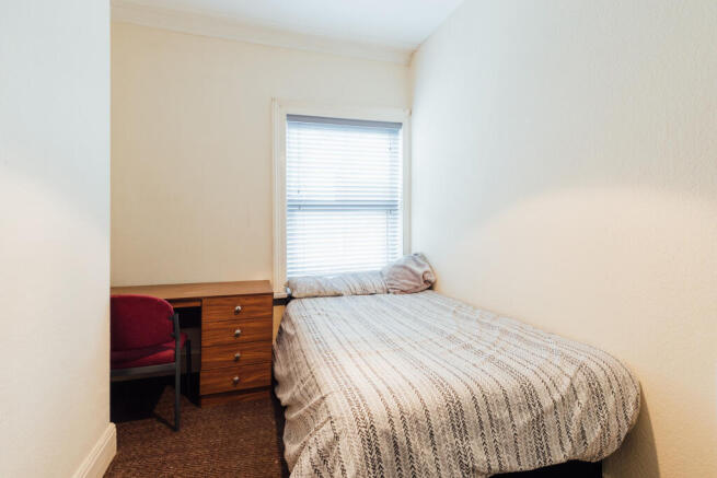 1 bed House Share to rent Image 7