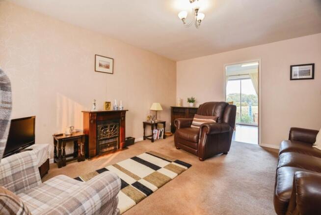 3 bed Semi-Detached for sale Image 5