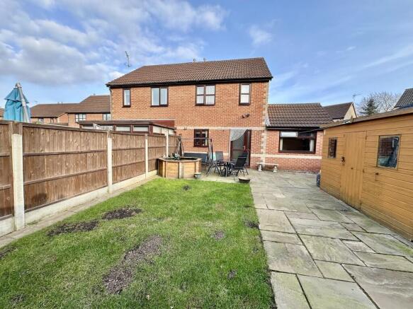 3 bed Semi-Detached for sale Image 10