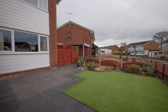 FRONT GARDEN