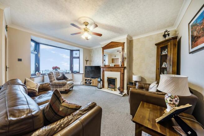 1409483-8-698b26b135aa4