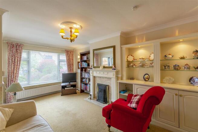 Lounge/Sitting Room