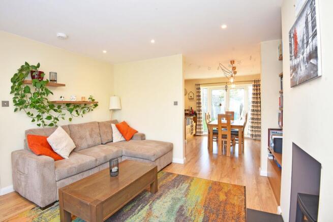 3 bed Semi-Detached for sale Image 12
