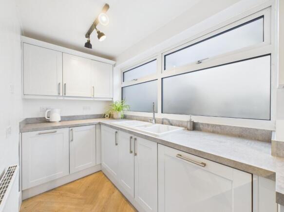 3 bed Semi-Detached for sale Image 7