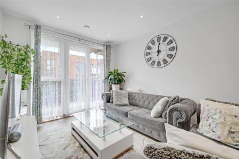 Reynard Way, Brentford, TW8