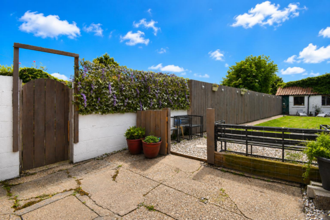 2 bed End of Terrace for sale Image 4
