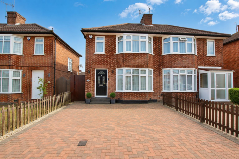 Bullhead Road, Borehamwood