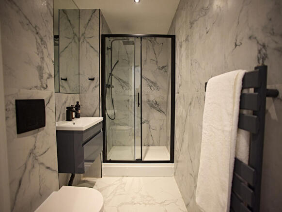2 bed Apartment to rent Image 5