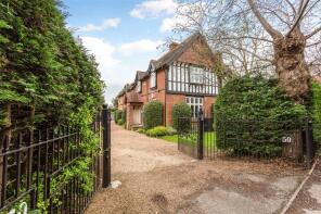 50 Littlecroft, Eton Road, Datchet, Slough SL3 9AY